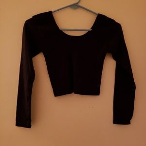 Long sleeve black crop top
